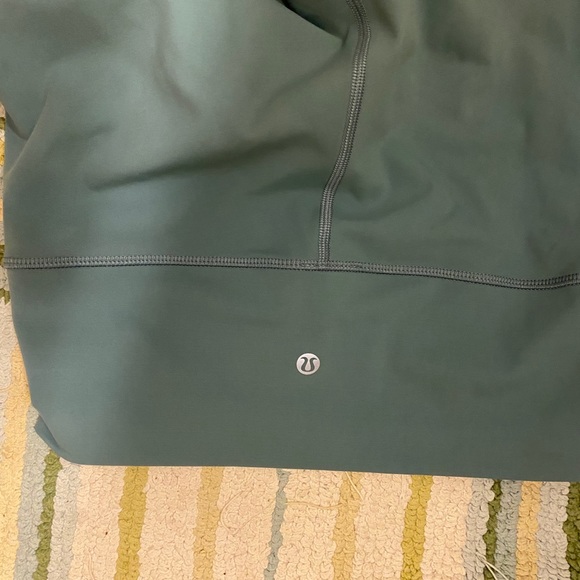 Peloton Lululemon Wunder Unders Size 6 - Picture 4 of 5